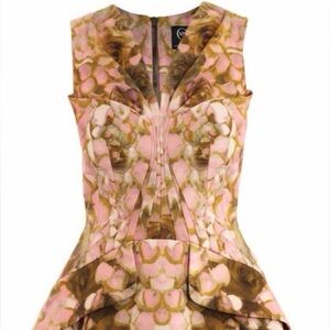 Alexander McQueen Printed sculptural dress size IT40.Used in like new condition